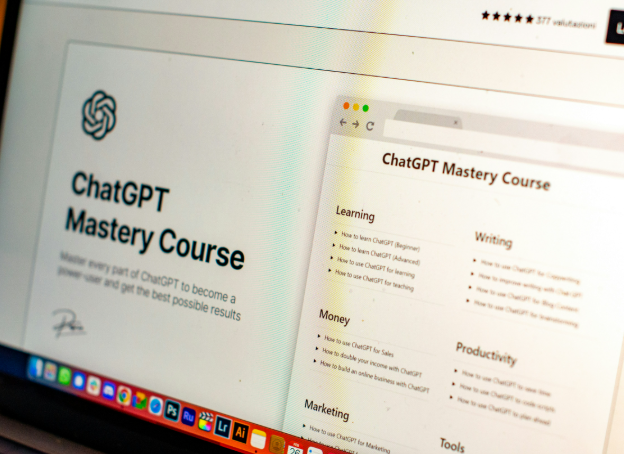 Effective Online Learning Strategies for University Students and Professionals